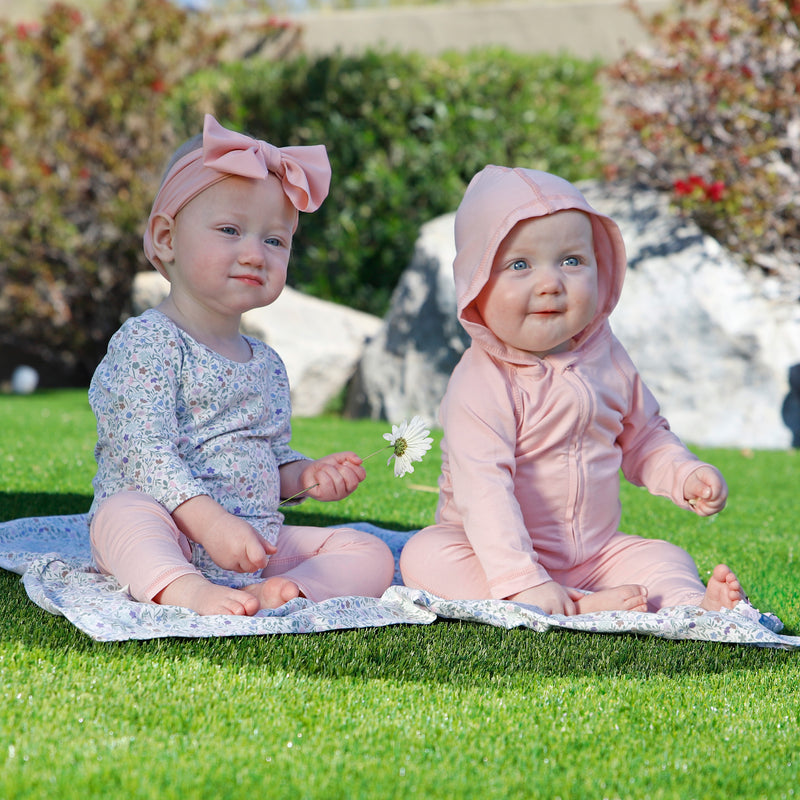baby in everyday hooded jacket|dusty-pink