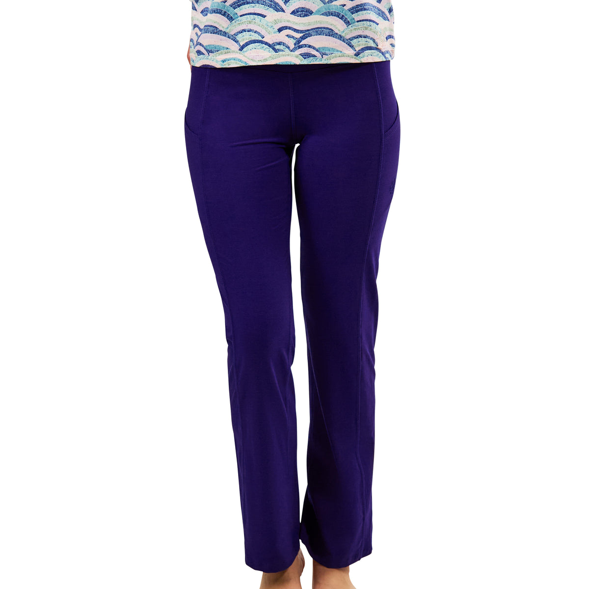 womens everyday flared leggings in dark navy|dark-navy